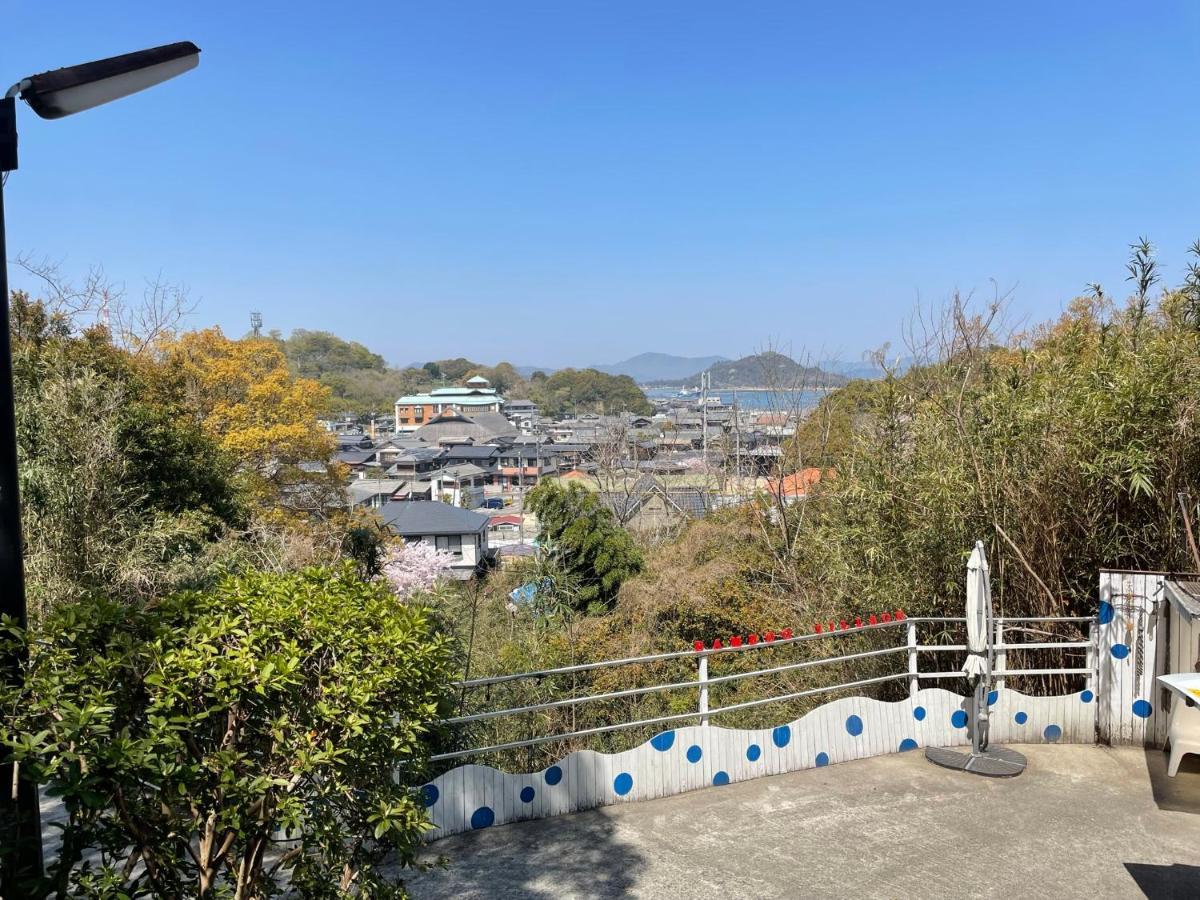 Bamboo Village Guest House Naoshima Exteriör bild