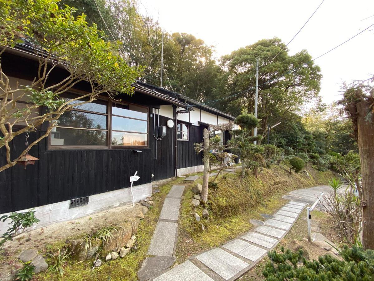 Bamboo Village Guest House Naoshima Exteriör bild